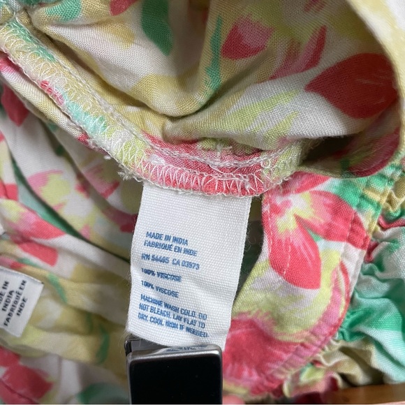 American Eagle Womens‎ Mini Skirt
Size Small Floral Tropical Pockets
Summer - Picture 5 of 6